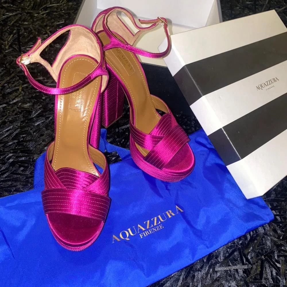 Aquazzura heels, size 40 in hot pink - Picture 2 of 6